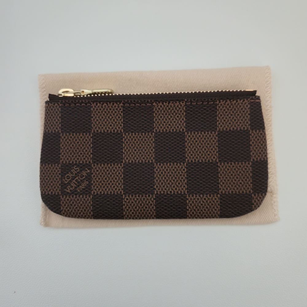 Louis Vuitton Damier Ebene Key Pouch - Picture 2 of 6